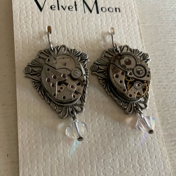 NWT..VELVET MOON..vintage steampunk watch part earrings/USA - Picture 4 of 5